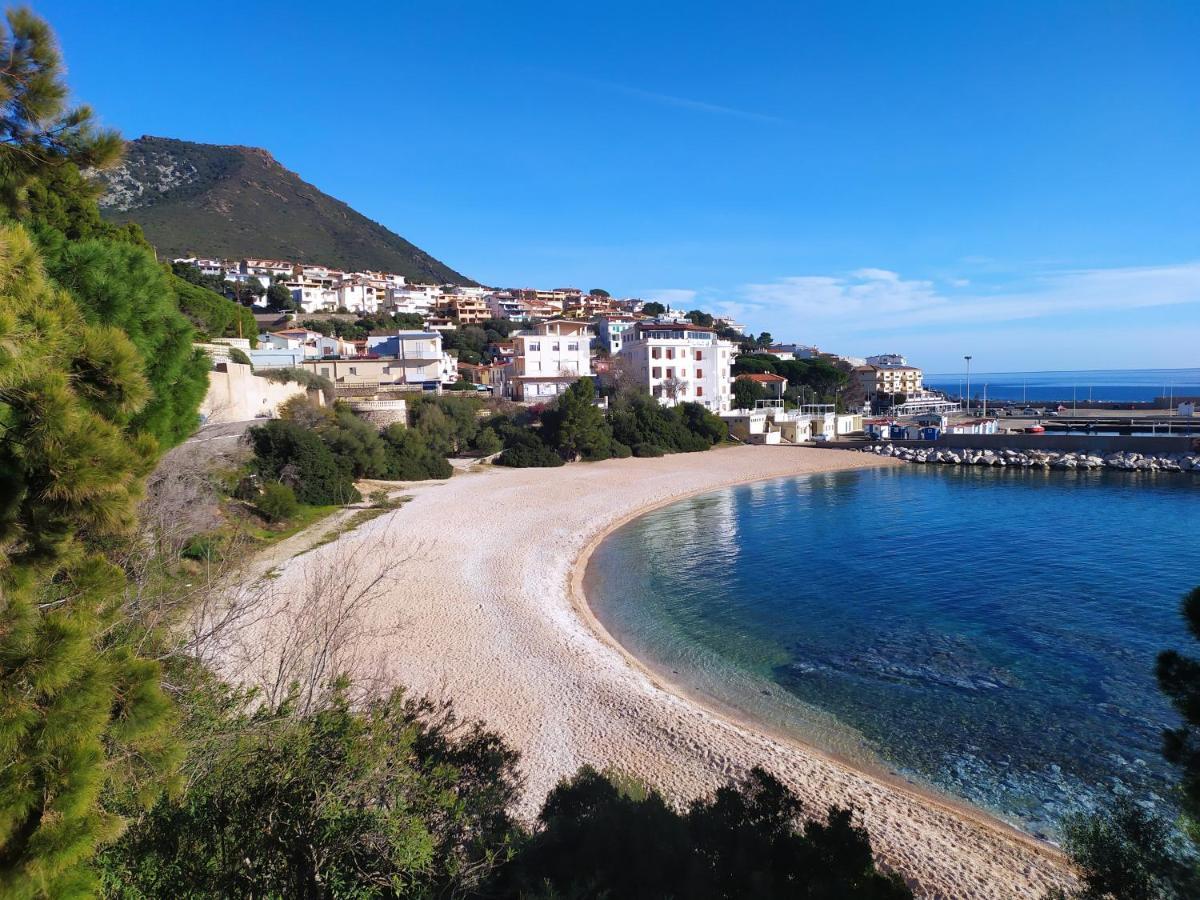 Appartamento A 50 Mt Dal Mare Cala Gonone Exterior foto