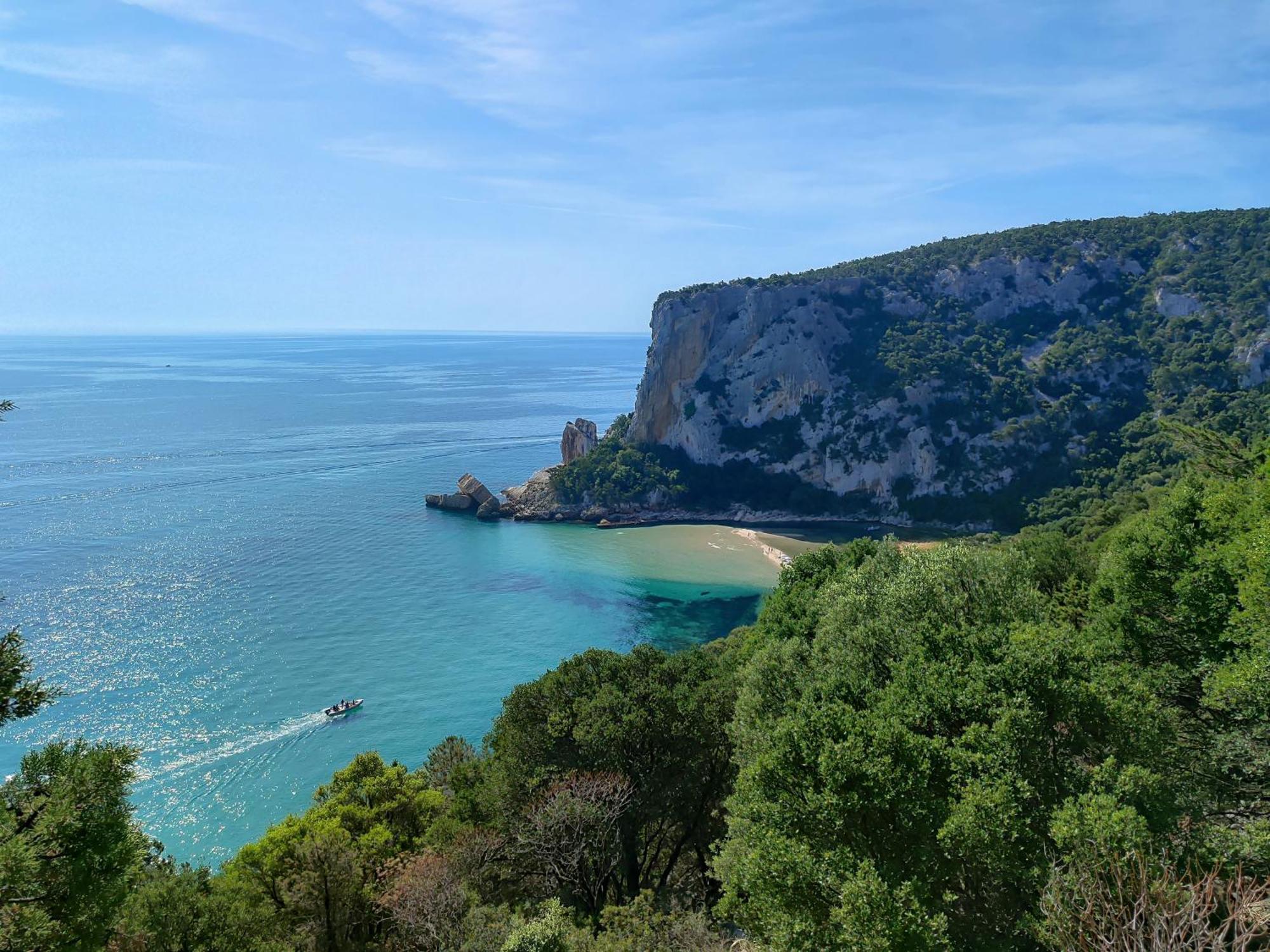 Appartamento A 50 Mt Dal Mare Cala Gonone Exterior foto